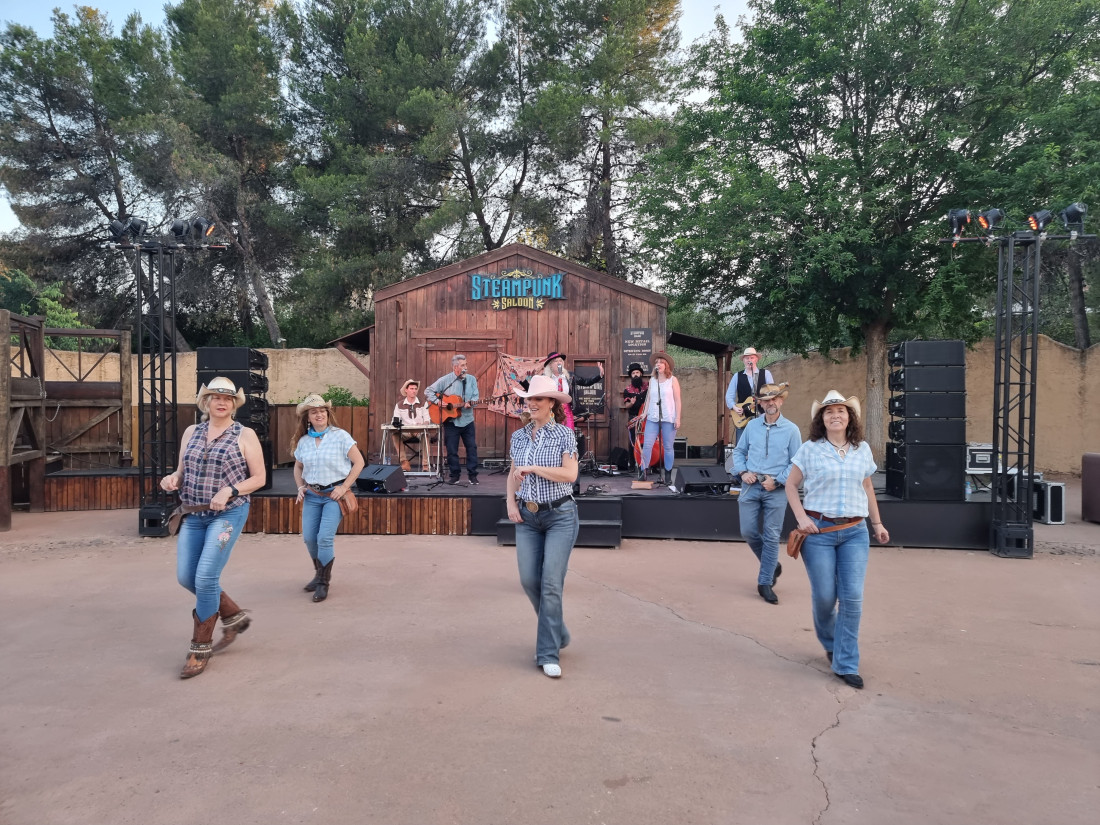 Taller Concierto De Baile Country “line Dance” Programa De Navidad