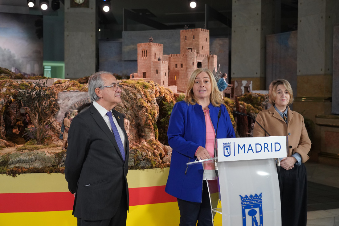 Inauguración del tradicional belén municipal del Palacio de Cibeles